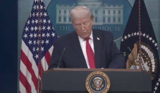 Трамп рассказал о травмирующем инциденте с прищепкой