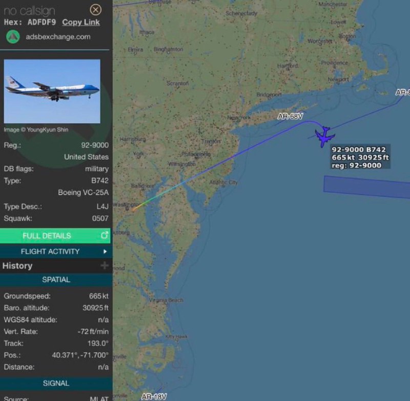 Самолет Трампа вернулся в США из-за проблем с электросистемой