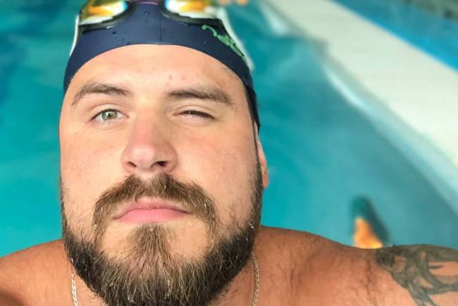 Тело в Босфоре с татуировками может принадлежать российскому пловцу