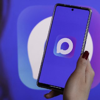 В России с сентября обязательное использование мессенджера Max для трудовых отношений