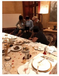 Опубликованы рассекреченные фотографии Вуди Аллена в доме Эпштейна