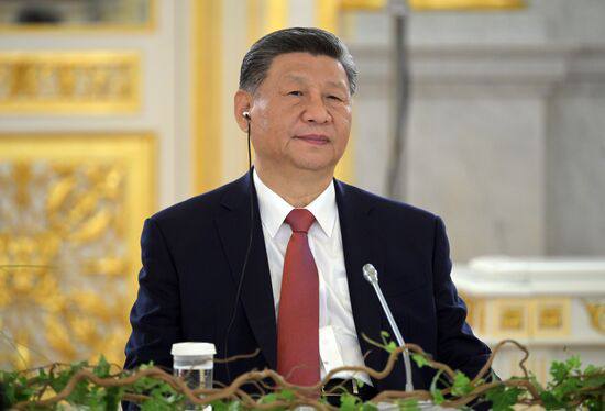 Си Цзиньпин призвал США к осторожности в отношении поставок оружия Тайваню