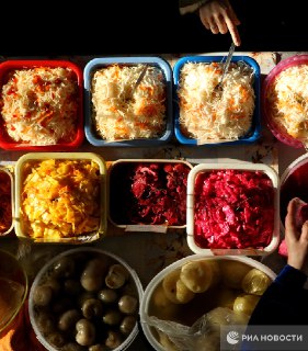 Врач рассказал о пользе квашеной капусты