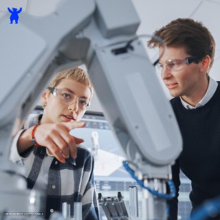 Вузы начали обучение робототехнике на отечественных роботах