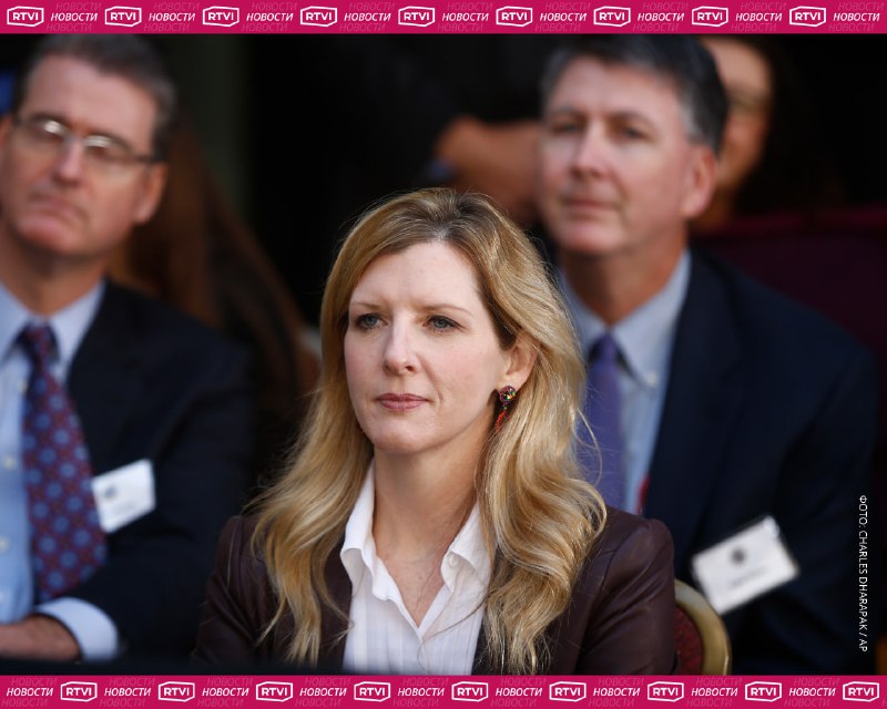 Юрист Goldman Sachs обсуждала трудоустройство с Эпштейном в обмен на романтические отношения