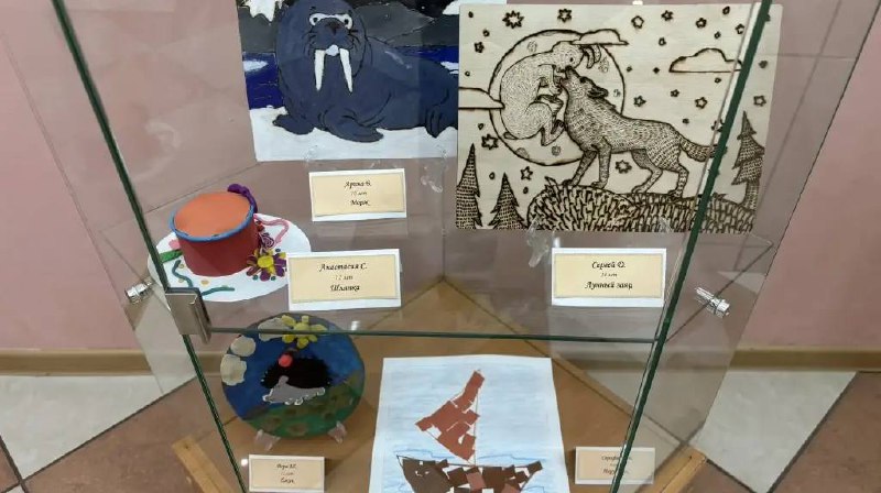 В Брянске открылась выставка работ онкобольных детей