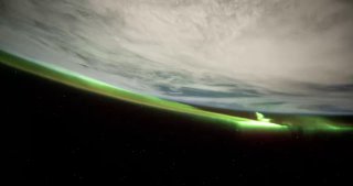 NASA опубликовало кадры полярного сияния