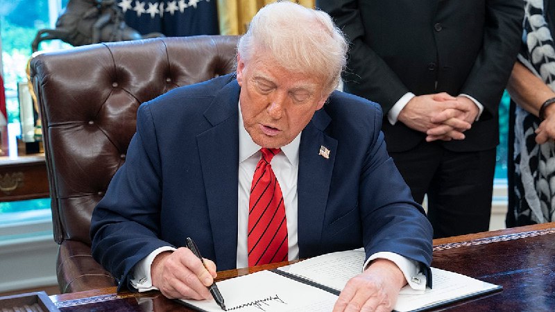 США отменили пошлины против Индии за закупку нефти у России