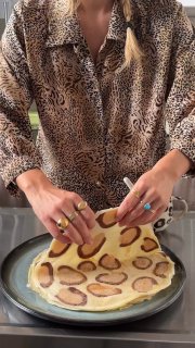 Рецепт «леопардовых» блинов завирусился в сети