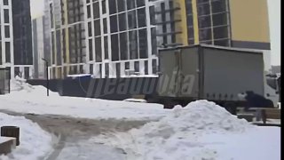 В Воронеже жильцы бьют тревогу из-за незаконного сноса стен в многоэтажке