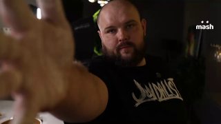 Чемпион мира по пощёчинам случайно нокаутировал сотрудницу Mash