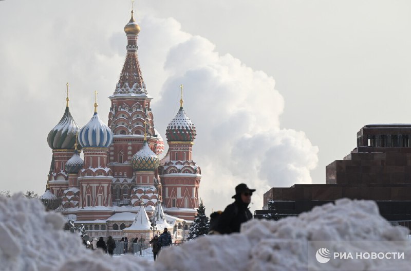 В Москве выпал снег