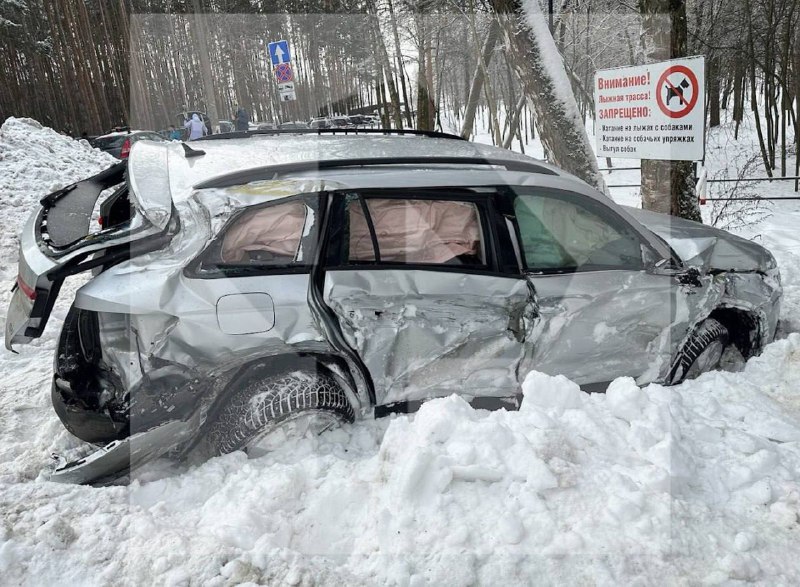 Столкновение поезда и автомобиля в Московской области