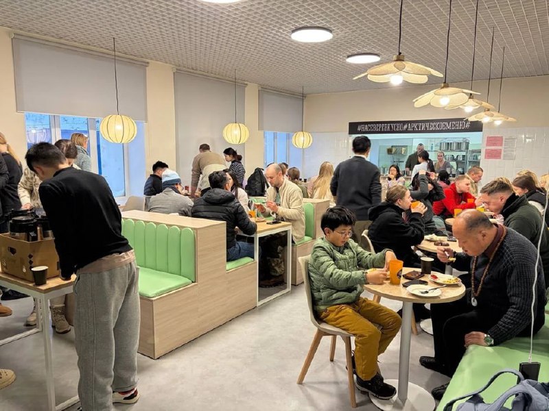 Жители Териберки объединились перед лицом непогоды