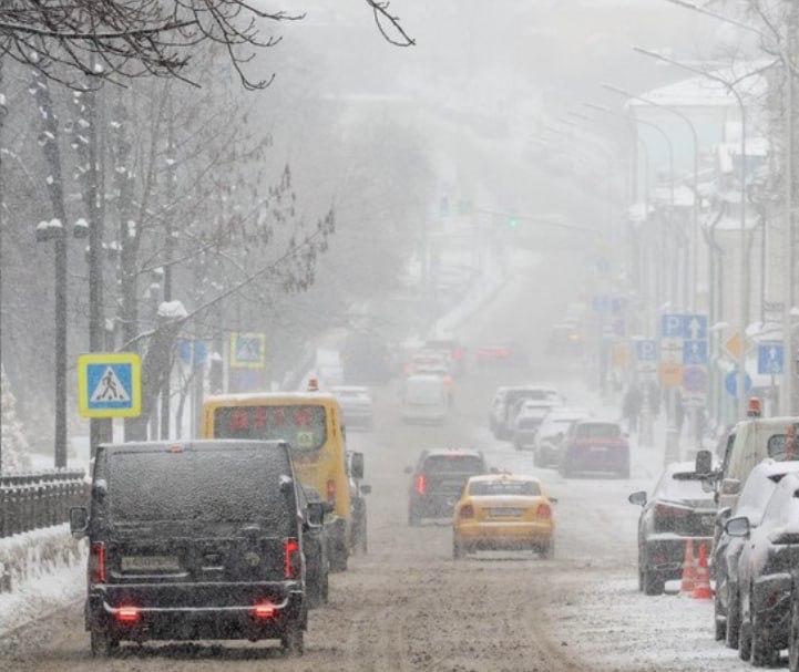 Снегопад в Москве затруднит движение