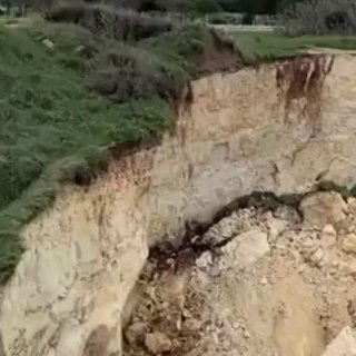 Обрушение скалы "Арка влюбленных" в Италии