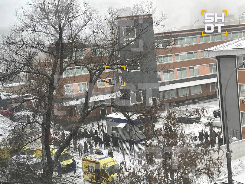 Пожар в хостеле в Москве: люди заблокированы