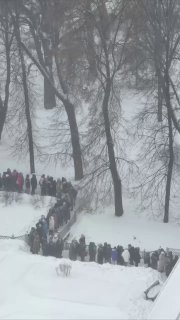 Очереди на выставку цветов в Москве