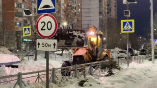 Уборка снега в Химках