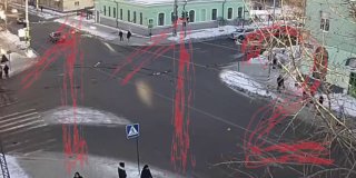 ДТП в Петрозаводске: автомобиль врезался в пешеходов