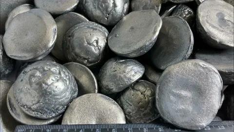 США возобновили закупки редкоземельных металлов у России