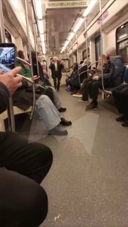 Радость в московском метро