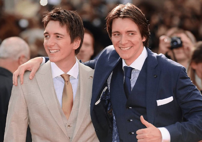 Джеймс и Оливер Фелпсы отмечают 40-летие