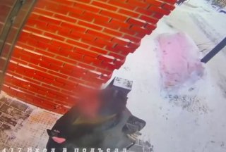 Задержание курьера-мошенника в Москве