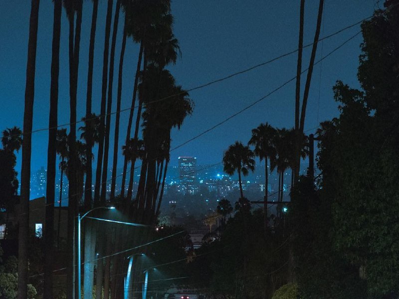 Кинематографичный ночной Лос-Анджелес