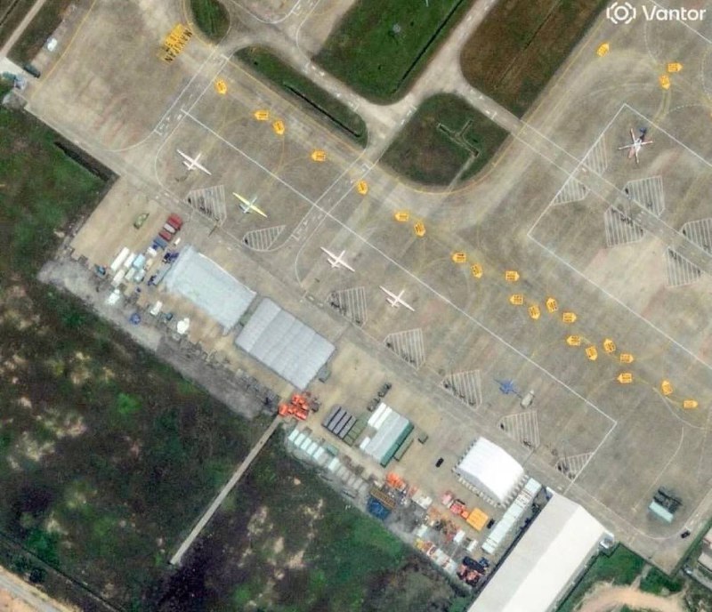 Китайский беспилотник имитировал другие самолеты в Южно-Китайском море