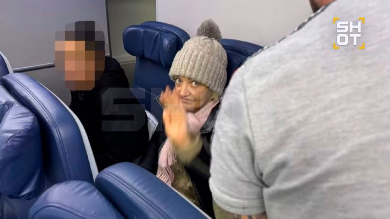 Россиянка пролетела в Милан 'зайцем'