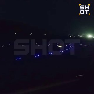 Самолет Azur Air совершил экстренную посадку после взрывов в двигателе