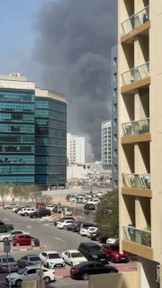 Пожар в торговом центре в Шардже после падения дрона