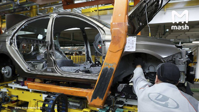 АвтоВАЗ переходит на четырехдневку из-за падения спроса