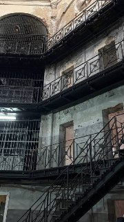 Петербуржцы исследуют бывшую тюрьму «Кресты»