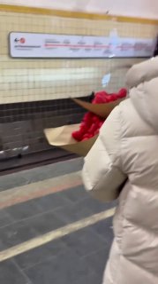 Дептранс предупреждает о пробках у цветочных рынков