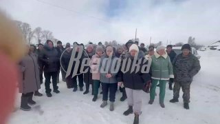 Жители села перекрыли дорогу, чтобы не допустить уничтожения скота из-за вспышки пастерелеза