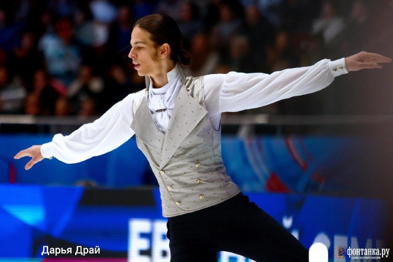 Петр Гуменник выиграл финал Гран-при России по фигурному катанию