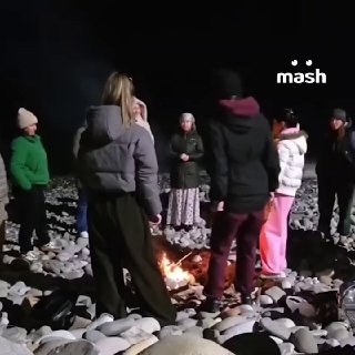 Дрон прилетел к костру на пляже в Сочи: отдыхающие чуть не пострадали