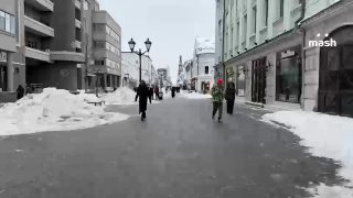 Секрет красивых девушек: репортаж от усатого корреспондента Mash