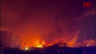 Пожар на рыбном рынке в Нью-Дели