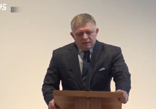 Премьер Словакии Фицо едет в Москву на 9 мая