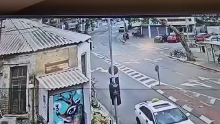 Кассетная бомба упала в Тель-Авиве: есть пострадавшие