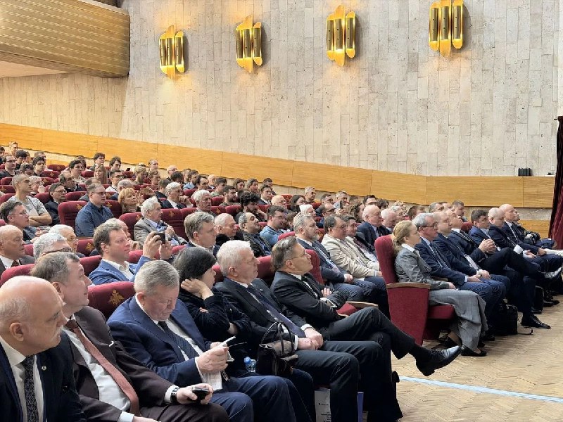 Глава Росатома открыл конференцию по физике плазмы и термоядерному синтезу