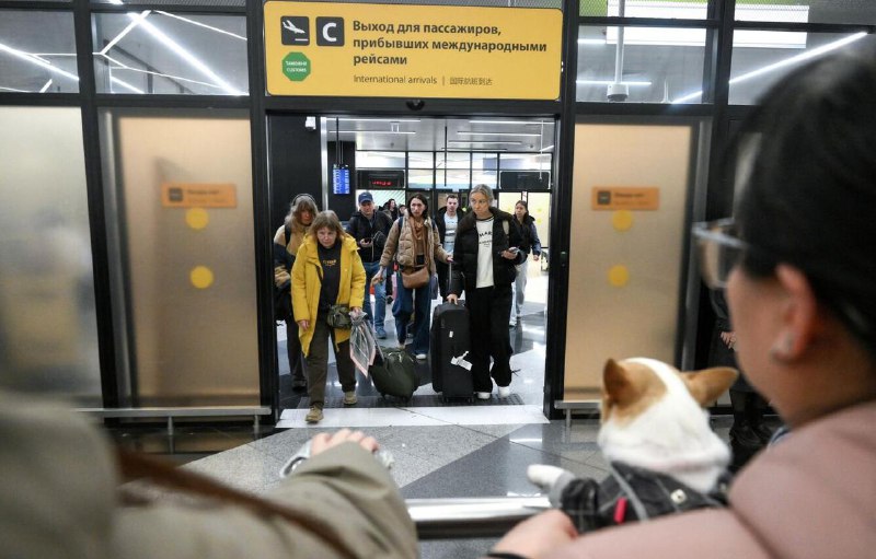 Туроператоры завершили российских туристов в ОАЭ