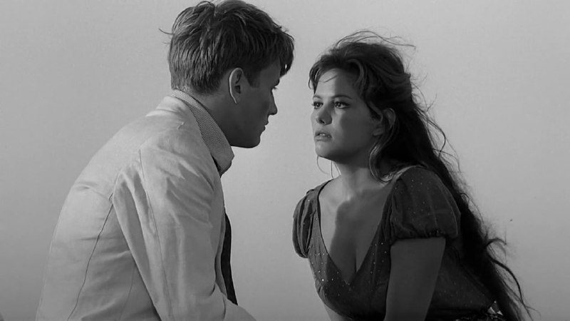 Артхаусное кино: «Девушка с чемоданом» (1960)