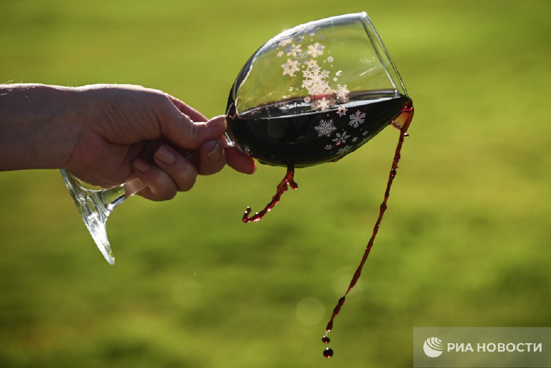 Безопасных доз алкоголя не существует, предупредили врачи