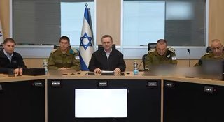 Министр обороны Израиля пригрозил превратить деревни Ливана в районы, подобные Газе