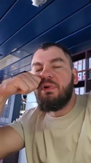 В сети появилось видео с радиопереговорами моряков у Персидского залива