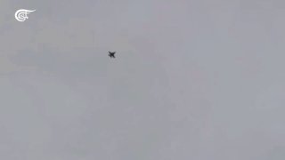 Иранская ракета пролетела рядом с истребителем F/A-18: анализ удара